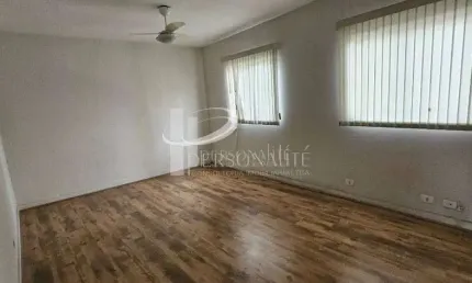 Casa Comercial, 250 m2, esquina, 5 salas/dormitórios, 2 vagas, para locação, Penha.