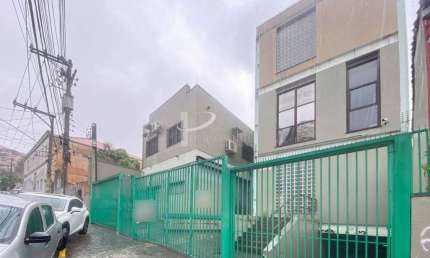 Prédio comercial, 1.200 m2, subsolo, 3 andares. monta carga, doca, para venda, Pompéia.