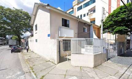 Sobrado com 02 Quartos e 01 Vaga de Garagem à Venda com 160m². Parque São Jorge - São Paulo - SP.