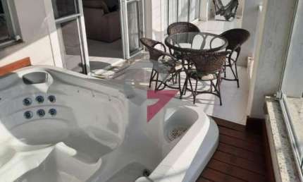Casa com 3 quartos para alugar no Centro, Tremembé  por R$ 4.565