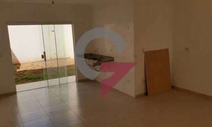 Casa com 3 quartos à venda no Granja Daniel, Taubaté  por R$ 480.000