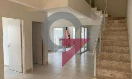 Casa com 3 quartos à venda no Morada dos Nobres, Taubaté  por R$ 680.000