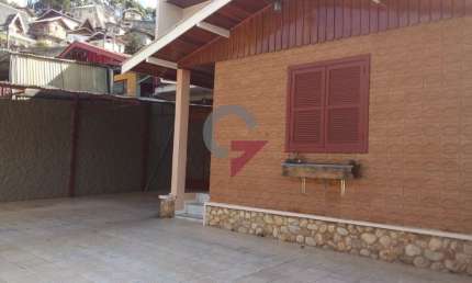 Casa com 4 quartos à venda no Jardim Márcia, Campos do Jordão  por R$ 691.000