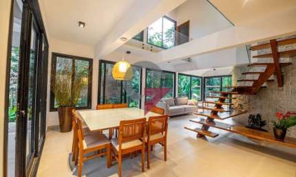 Casa em condomínio fechado com 4 quartos à venda no Prumirim, Ubatuba  por R$ 2.640.000