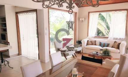 Casa em condomínio fechado com 3 quartos à venda no Chácaras Cataguá, Taubaté  por R$ 1.870.000