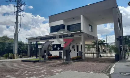 Terreno em condomínio fechado à venda no Jardim Jaraguá, Taubaté  por R$ 244.000