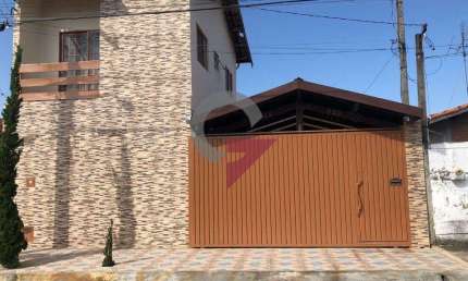 Casa com 3 quartos à venda no Parque das Fontes, Tremembé  por R$ 700.000