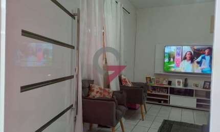 Casa com 4 quartos à venda no Jardim Sonia Maria, Taubaté  por R$ 480.000