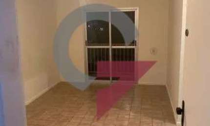 Apartamento com 1 quarto à venda no Jardim Russi, Taubaté  por R$ 195.000