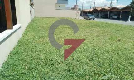 Terreno em condomínio fechado à venda na Vila dos Comerciarios, Taubaté  por R$ 276.000
