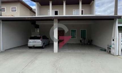 Casa em condomínio fechado com 4 quartos à venda no Jardim dos Estados, Taubaté  por R$ 797.000