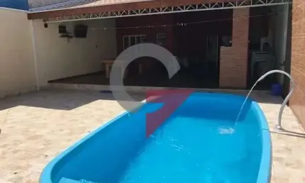 Casa com 3 quartos à venda na Vila Areao, Taubaté  por R$ 691.000