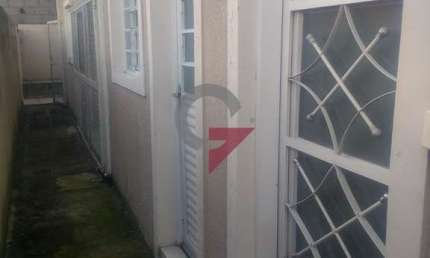 Casa com 2 quartos à venda no Jardim Continental II, Taubaté  por R$ 275.000