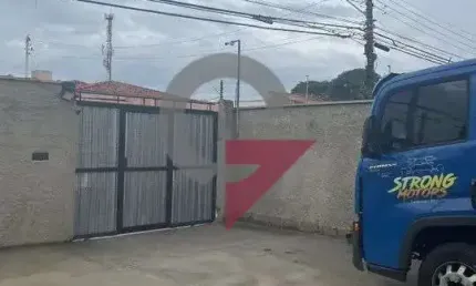 Barracão / Galpão / Depósito à venda no Jardim Ana Emilia, Taubaté  por R$ 320.000