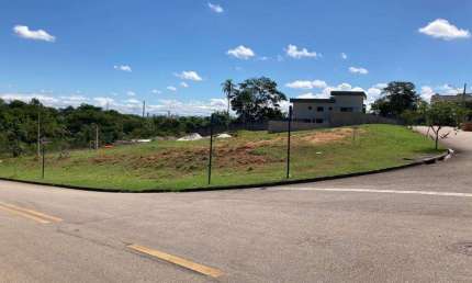 Terreno à venda no Condomínio Terras do Vale, Caçapava  por R$ 470.000