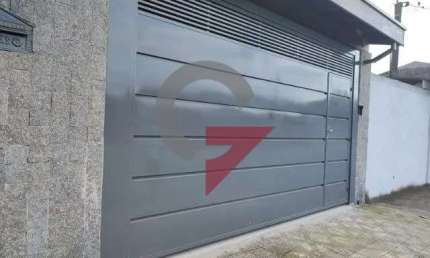 Casa com 3 quartos à venda em Areao, Taubaté  por R$ 457.000