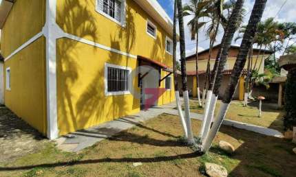 Casa com 4 quartos à venda no Bairro dos Guedes, Taubaté  por R$ 1.100.000