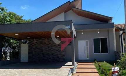 Casa em condomínio fechado com 3 quartos para alugar em Castelos, Tremembé  por R$ 6.000