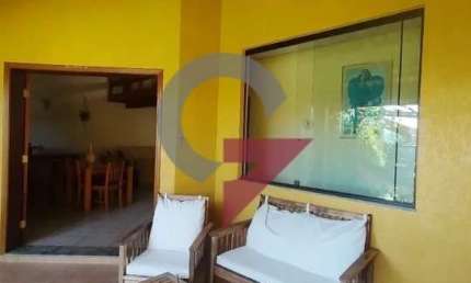 Casa com 3 quartos à venda no Jardim Bela Vista, Taubaté  por R$ 990.000