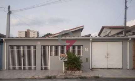 Casa com 6 quartos à venda no Parque Paduan, Taubaté  por R$ 426.000