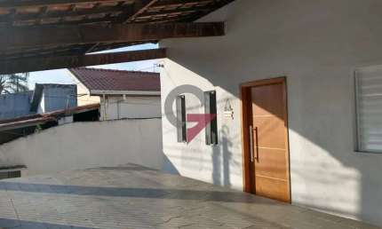 Casa com 2 quartos à venda no Jardim Baronesa, Taubaté  por R$ 373.000