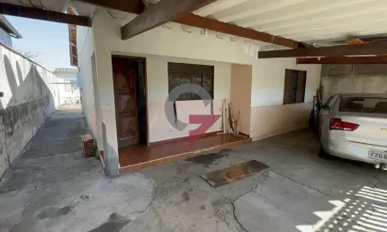 Casa com 3 quartos à venda no Jardim Sonia Maria, Taubaté  por R$ 330.000