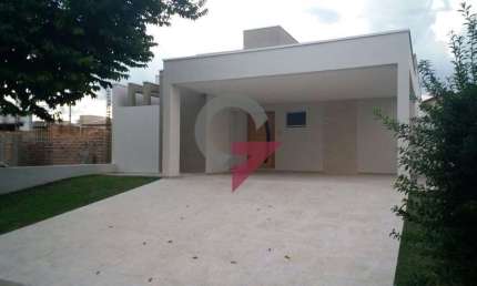 Casa em condomínio fechado com 3 quartos à venda em Campos do Conde, Tremembé  por R$ 1.100.000