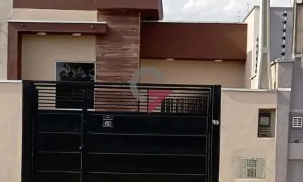 Casa com 3 quartos à venda no Jardim Oasis, Taubaté  por R$ 426.000