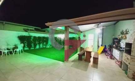 Casa com 2 quartos à venda no Terras de Benvira, Tremembé  por R$ 553.000
