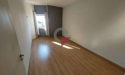Apartamento com 1 quarto à venda no Centro, Taubaté  por R$ 190.000