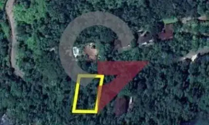Terreno em condomínio fechado à venda na Praia Vermelha do Sul, Ubatuba  por R$ 950.000