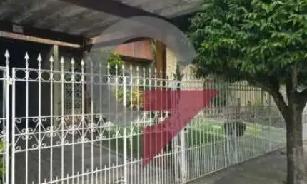 Casa com 3 quartos à venda no Jardim Independência, Taubaté  por R$ 665.000