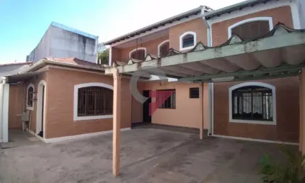 Casa com 2 quartos à venda na Vila São João, Caçapava  por R$ 1.500.000