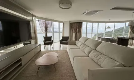 Apartamento com 4 quartos para alugar na Barra Sul, Balneário Camboriú  por R$ 39.800