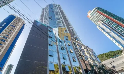 Apartamento com 4 quartos à venda em Pioneiros, Balneário Camboriú  por R$ 7.500.000