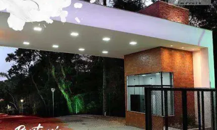 Terreno em condomínio fechado com área verde e maravilhosa vista das montanhas. em frente ao salvaterra na entrada de juiz de fora. diversas opções!
