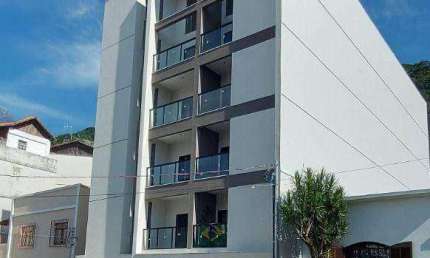 Studio com varanda e garagem. Localização privilegiada no Paineiras.
