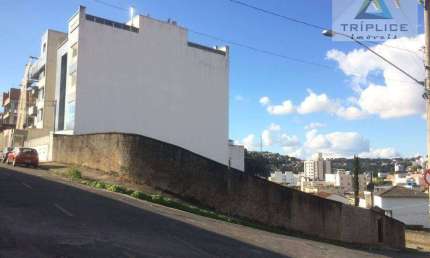 Terreno com excelente topografia e localização no bairro São Pedro. Disponível para permuta.