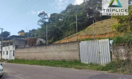 Terreno com 1.020m² e ampla frente no bairro Filgueiras.