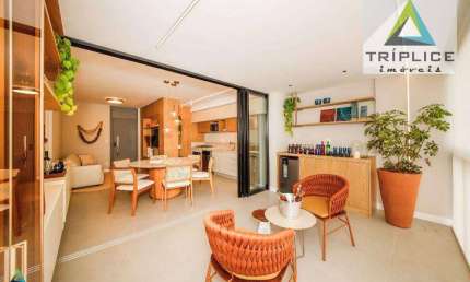 Apartamento Garden alto padrão, 3 quartos com suíte, 3 vagas, ampla área externa com 131m², lazer, frente. Localização privilegiada no Santa Helena!