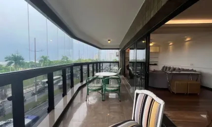Alto Padrão de frente para a Praia com Porteira Fechada