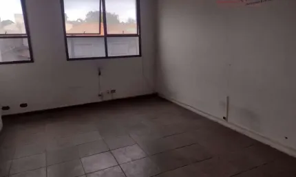 Sala Comercial para Locação - Bairro Jardim - 27,75mts