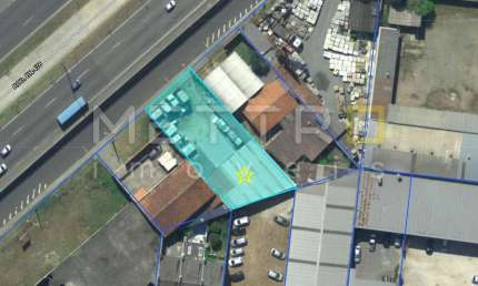 Terreno comercial à venda na Rodovia BR-116, 7135, Tarumã, Curitiba, 656 m2 por R$ 950.000