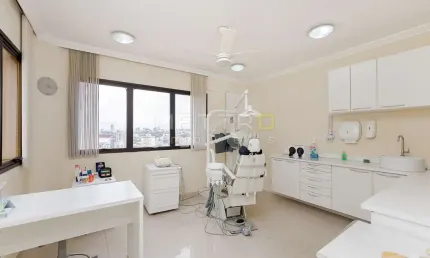 Sala comercial à venda na Rua Silveira Peixoto, 950, Batel, Curitiba, 28 m2 por R$ 350.000