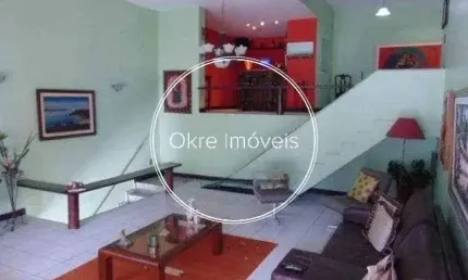 Casa em condomínio fechado com 4 quartos à venda na Rua Casuarina, Humaitá, Rio de Janeiro, 430 m2 por R$ 2.700.000