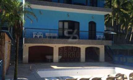 Casa de 4 quartos em condomínio, lazer com piscina, quadra, churrasqueira e sauna