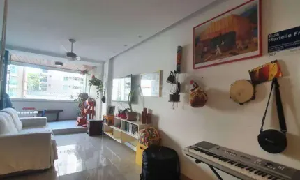Apartamento de 3 quartos, 1 suíte, todo montado, amplo, junto ao Campo São Bento, 2 vagas. Lazer na cobertura.