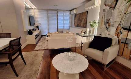 Apartamento de 3 quartos, 1 suíte, em rua fechada de Icaraí, 1 por andar, todo decorado, montado, lazer, 2 vagas.