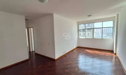 Apartamento de 2 quartos, 1 suíte, sol da manhã, vazio, com armários, lazer.