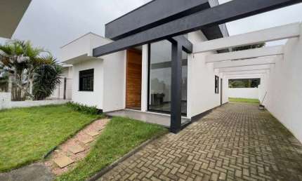 Casa com 3 dormitórios à venda, 108 m² por R$ 830.000,00 - Centenário - Sapiranga/RS